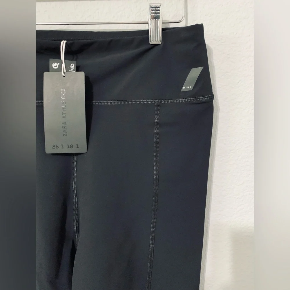 Zara Women Athletic Black Summer Biker Beach Short Size L‎
